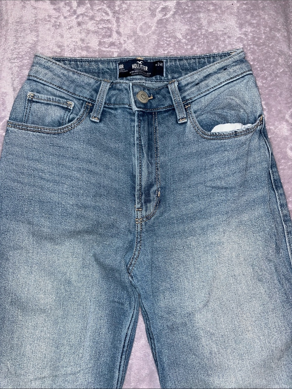 Hollister Women's Light Blue Straight Leg Jeans